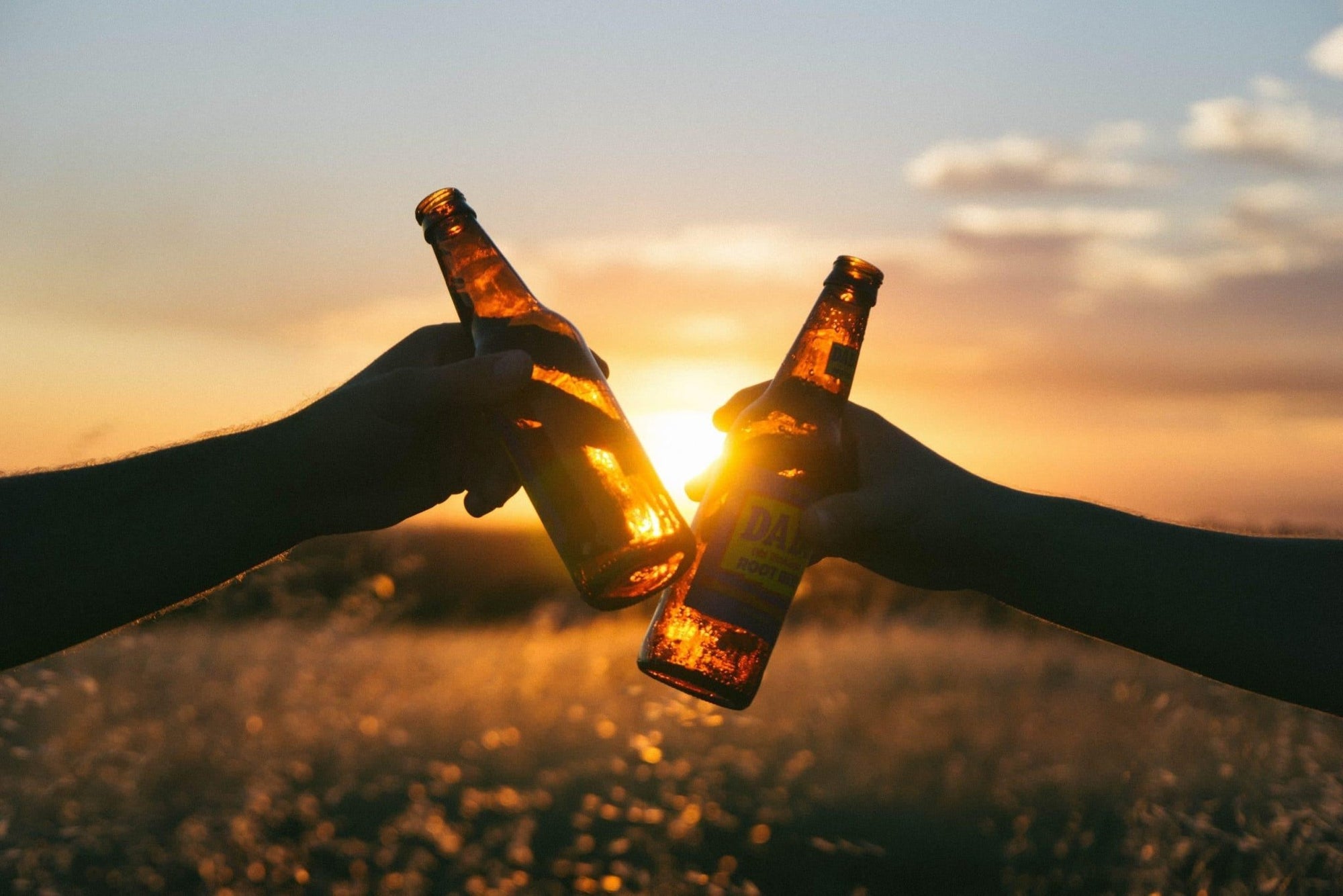 Wie wirkt CBD mit Alkohol? - Franky's Farm®